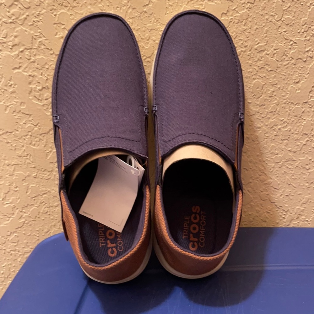Men’s crocs